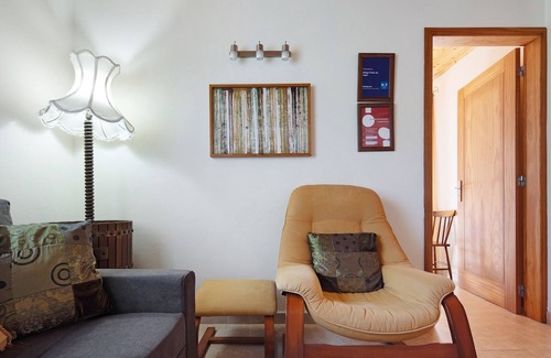 Calheta de Nesquim House | Holiday Home 'Adega Pedra Do Lagar' with Sea View, Private Terrace and Wi-Fi