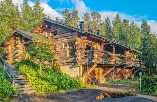 Salla House | Holiday Home Sallanhelmi b1 by Interhome