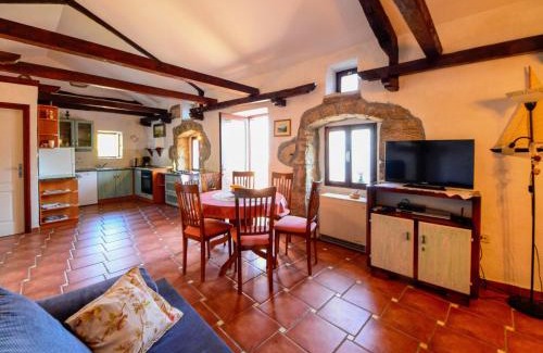 Sucici House | Holiday Home Stefi by Interhome