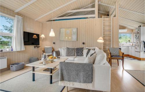 Grønhøj House | Holiday Home Stellavej Løkken Denm