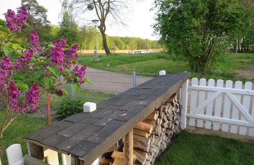 Oberuckersee House | Holiday Home 'Strandhaus Am Oberuckersee' with Lake View, Private Terrace and Wi-Fi