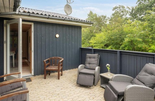 Farvang House | Holiday Home Sunaj by Interhome