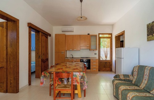 Presicce House | Holiday Home "Tenuta La Saracina - Villino 5" with Sea View, Balcony & Wi-Fi