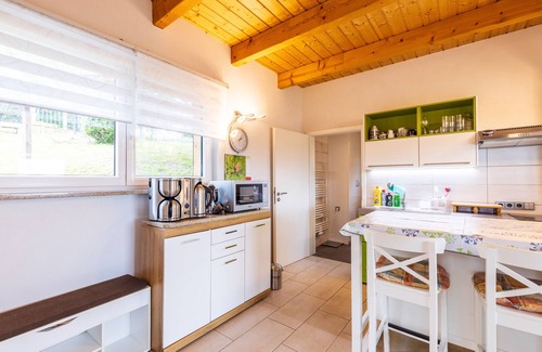 Neinstedt House | Holiday Home 'Teufelsmauer-Blick' with Mountain View, Shared Terrace and Wi-Fi
