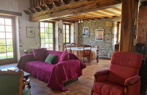 Vault-de-Lugny House | Holiday Home Vault-de-Lugny near Forest