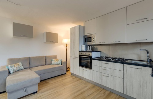 Capo Mannu House | Holiday Home 'Villa Stefania' close to the Beach with Garden & Wi-Fi
