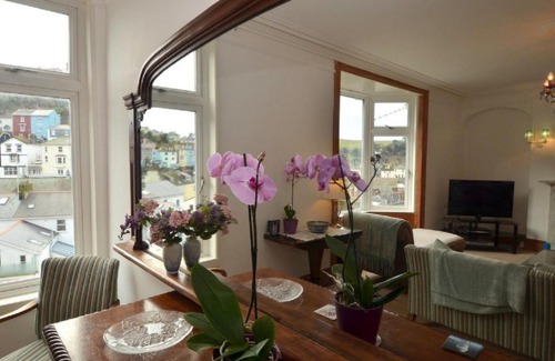 Dartmouth House | Holiday Home Villam by Interhome
