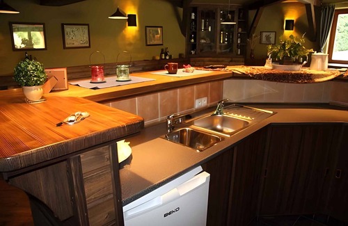 Horni Brusnice House | Holiday home with large estate