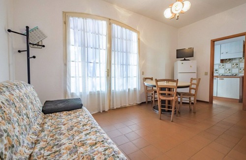 Lido di Volano House | Holiday home with terrace and barbecue