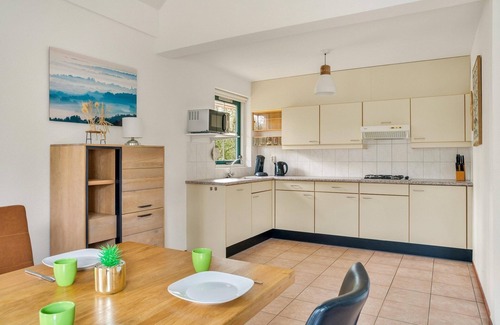 Hooghalen House | Holiday home with dishwasher, in a nature reserve