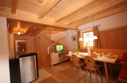 Altaussee House | Holiday home with dishwasher and internet access directly on the slopes