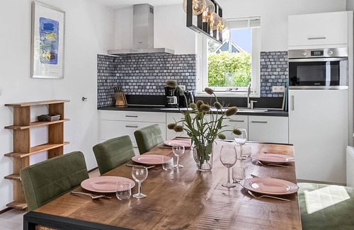 Zonnemaire House | Holiday home with enclosed garden