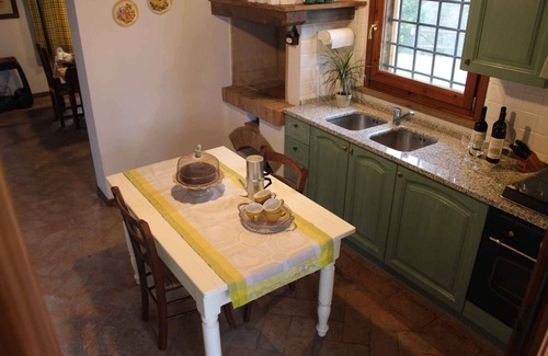 Gambassi Terme House | Holiday home with garden and pool