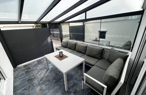 Sebaldsbruck House | Holiday home with parking, terrace, and fireplace