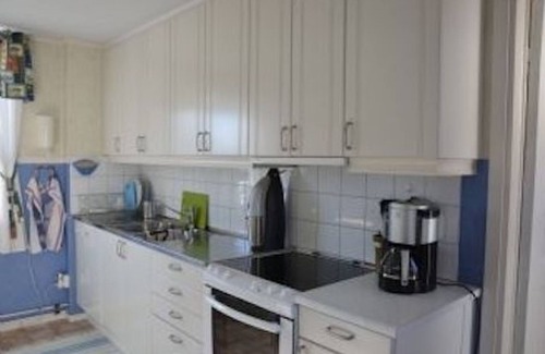 Lysekil House | Holiday home with sea views in Lysekil's most popular area, Gamlestan