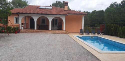 Snasici Villa | Holiday Home Zahtila