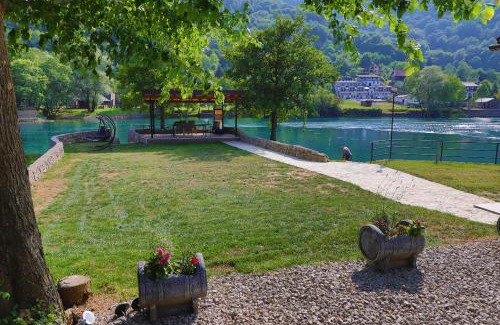 Lohovo Apartment | Holiday Homes Mujo Bejzin