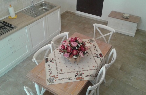 Felline House | Holiday House "A Casa di Monia"