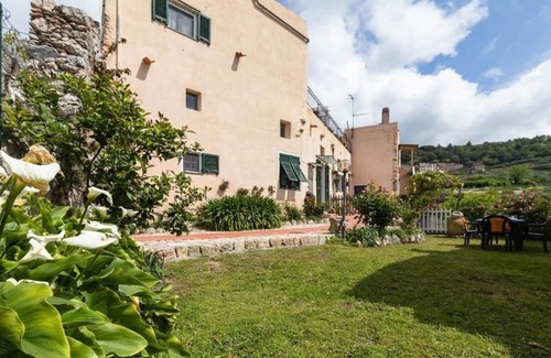 Borgio Verezzi House | Holiday house Borgio Verezzi for 1 - 6 persons with 2 bedrooms - Holiday home