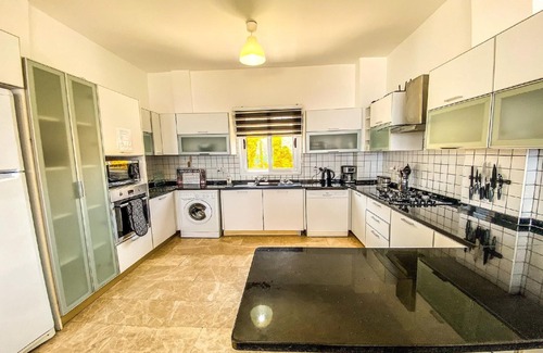 Esentepe House | Holiday house Esentepe for 1 - 10 persons with 5 bedrooms - Holiday home
