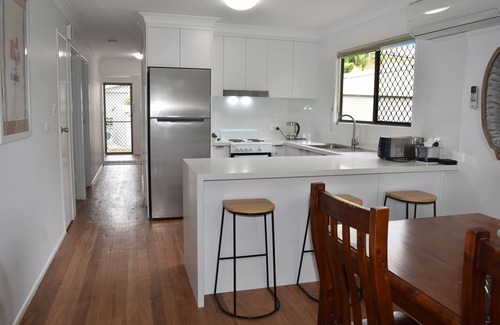 Lota House | Holiday House few steps from the Esplanade