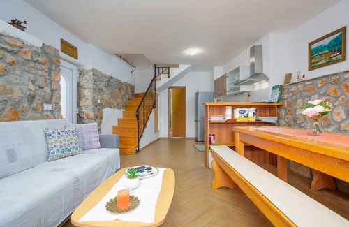 Brzac House | Holiday house GALOVIC with private pool