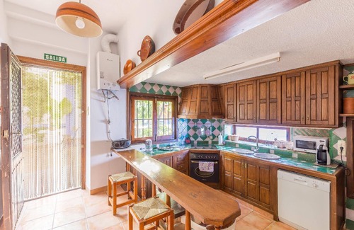 Illora House | Holiday house Illora for 1 - 13 persons with 6 bedrooms - Holiday home
