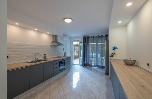 Radini House | Holiday house Juricani for 1 - 12 persons with 5 bedrooms - Holiday house