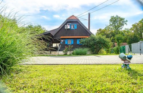 Gladovec Pokupski Villa | Holiday House Monto
