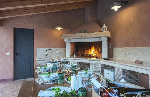 Muntic House | Holiday house Muntic for 1 - 7 persons with 3 bedrooms - Holiday home