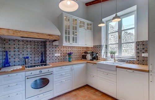 Mali Losinj House | Holiday house Osor for 1 - 9 persons with 3 bedrooms - Holiday home