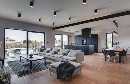 Pula House | Holiday house Pula for 1 - 14 persons with 7 bedrooms - Holiday home