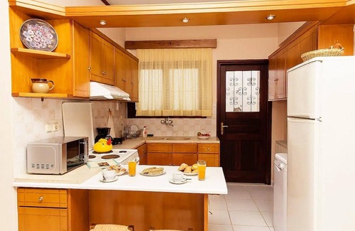 Roussospiti House | Holiday house Roussospiti for 1 - 12 persons with 3 bedrooms - Holiday apartment in one or multi-fam