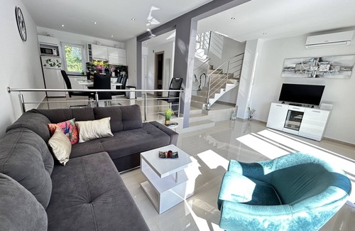 Skrbcici House | Holiday house "Sabine green"