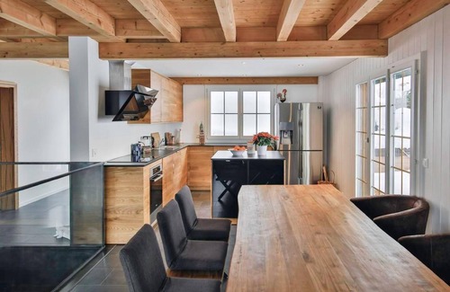 Ruetli Ski Chalet | Holiday house Seelisberg for 1 - 7 persons with 3 bedrooms - Detached holiday house