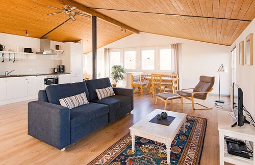 Mallentin House | Holiday house with a private swimming pool and sauna in a rural idyll