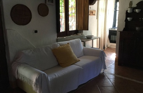 Gonnesa Cottage | Holiday house with garden and swimming pool