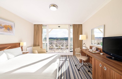 Brighouse Hotel | Holiday Inn Brighouse by IHG