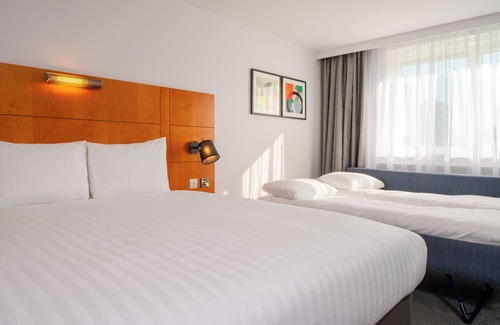 Staple Hill Hotel | Holiday Inn Bristol-Filton by IHG