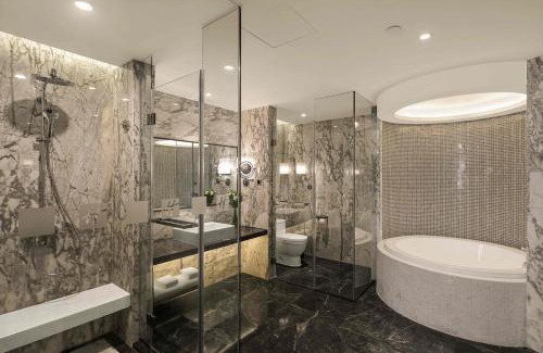 Shuangliu District Hotel | Holiday Inn Chengdu Airport by IHG - Free Shuttle to Shuangliu International Airport