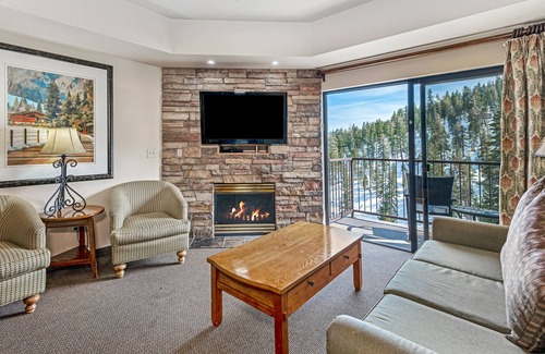 Tahoe Village Hotel | Holiday Inn Club Vacations Tahoe Ridge Resort by IHG