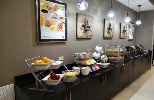 Covington Hotel | Holiday Inn Covington by IHG