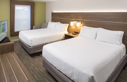 White River Junction Hotel | Holiday Inn Express Hotel & Suites White River Junction by IHG