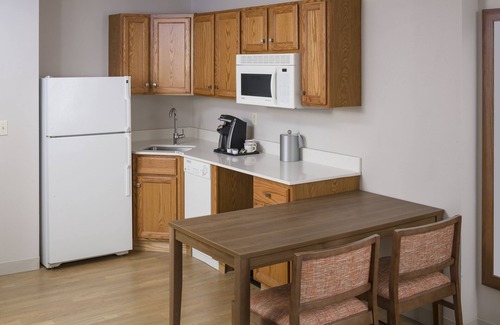 White River Junction Hotel | Holiday Inn Express Hotel & Suites White River Junction by IHG