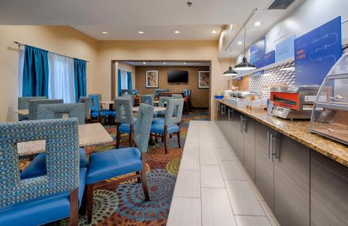 Inver Grove Heights Hotel | Holiday Inn Express St. Paul South - Inver Grove Heights by IHG
