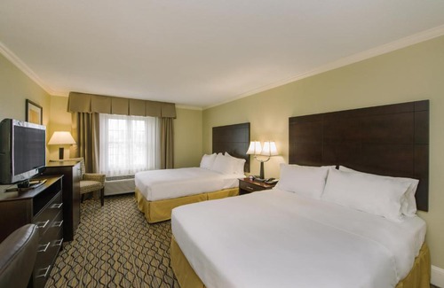 Merrimack Hotel | Holiday Inn Express and Suites Merrimack by IHG