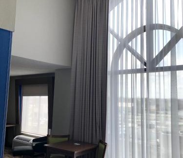 Milford Hotel | Holiday Inn Express and Suites Quakertown - Allentown Area by IHG