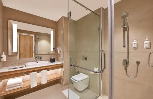 Bommasandra Hotel | Holiday Inn Express Bengaluru Bommasandra by IHG