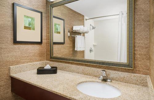 Brockton Hotel | Holiday Inn Express Boston Brockton by IHG