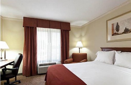 Breaux Bridge Hotel | Holiday Inn Express Breaux Bridge by IHG